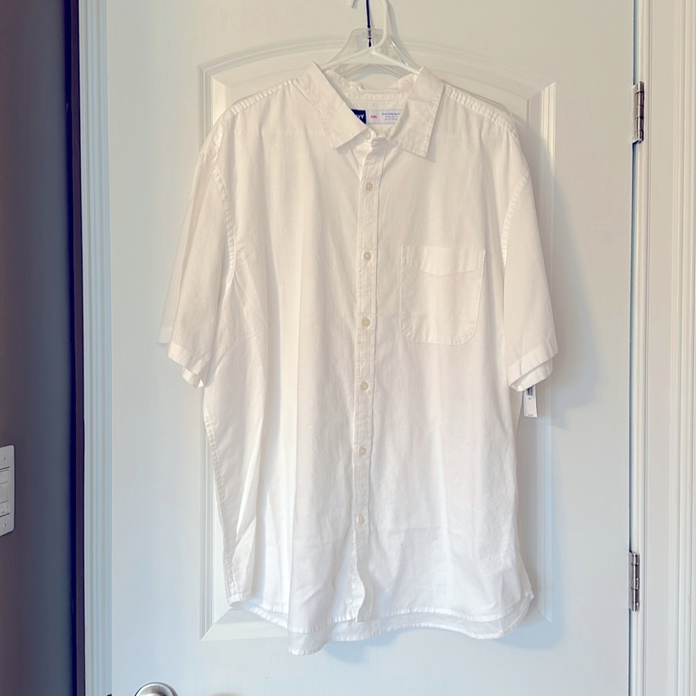 NWT old navy men’s button down shirt